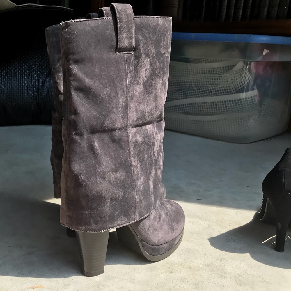 Suede Boots  pull on heeled  size 8 make an offer
